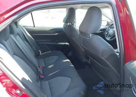 2019 Toyota Camry Le z USA, uszkodzony, nr VIN 4T1B11HK9KU845180